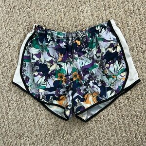 Nike Dri-fit athletic shorts girls large